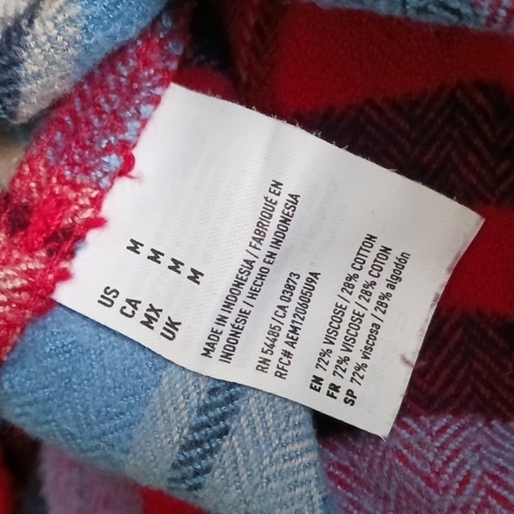 American Eagle Classic Fit Button Down - Picture 4 of 6